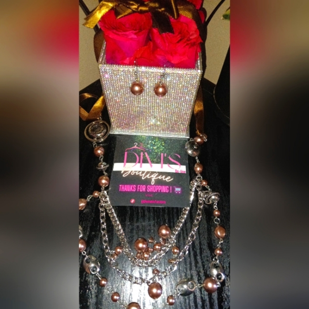 Necklace & Earring Set